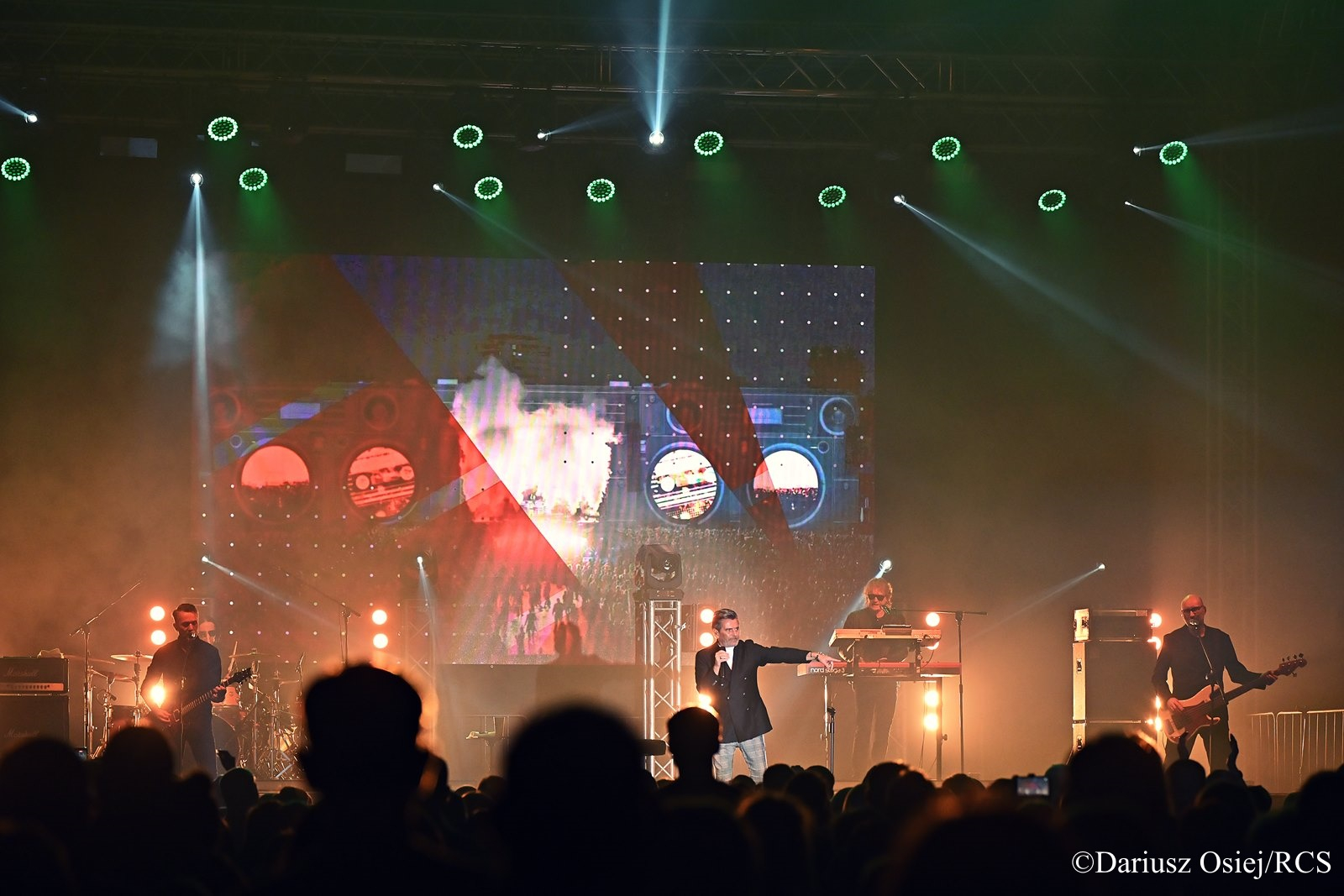 Galeria: Thomas Anders & Band 40-lecie Modern Talking, zdjęcie 17 z 21