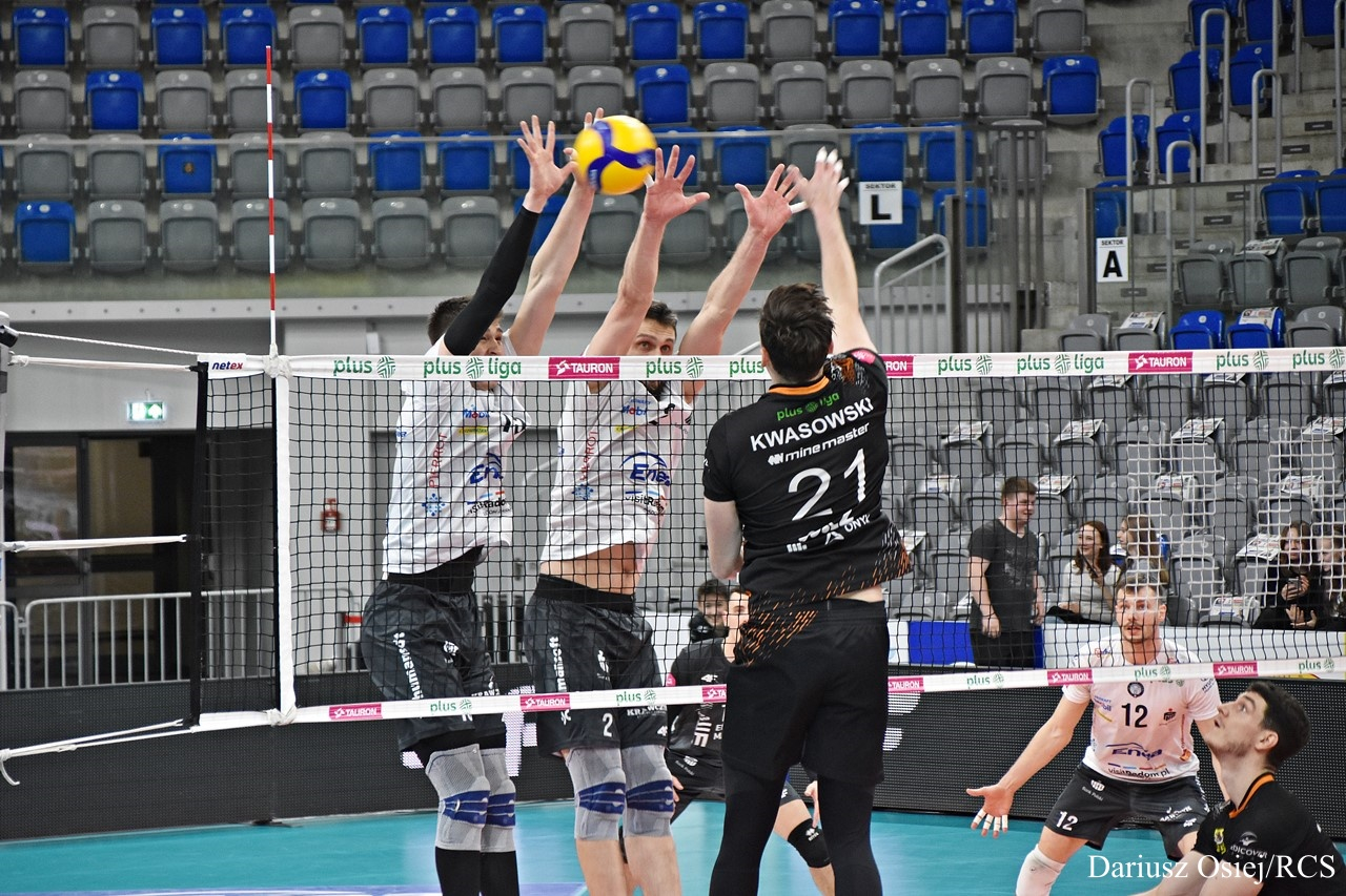 Galeria: PlusLiga: Czarni Radom-Cuprum Lubin, zdjęcie 13 z 15