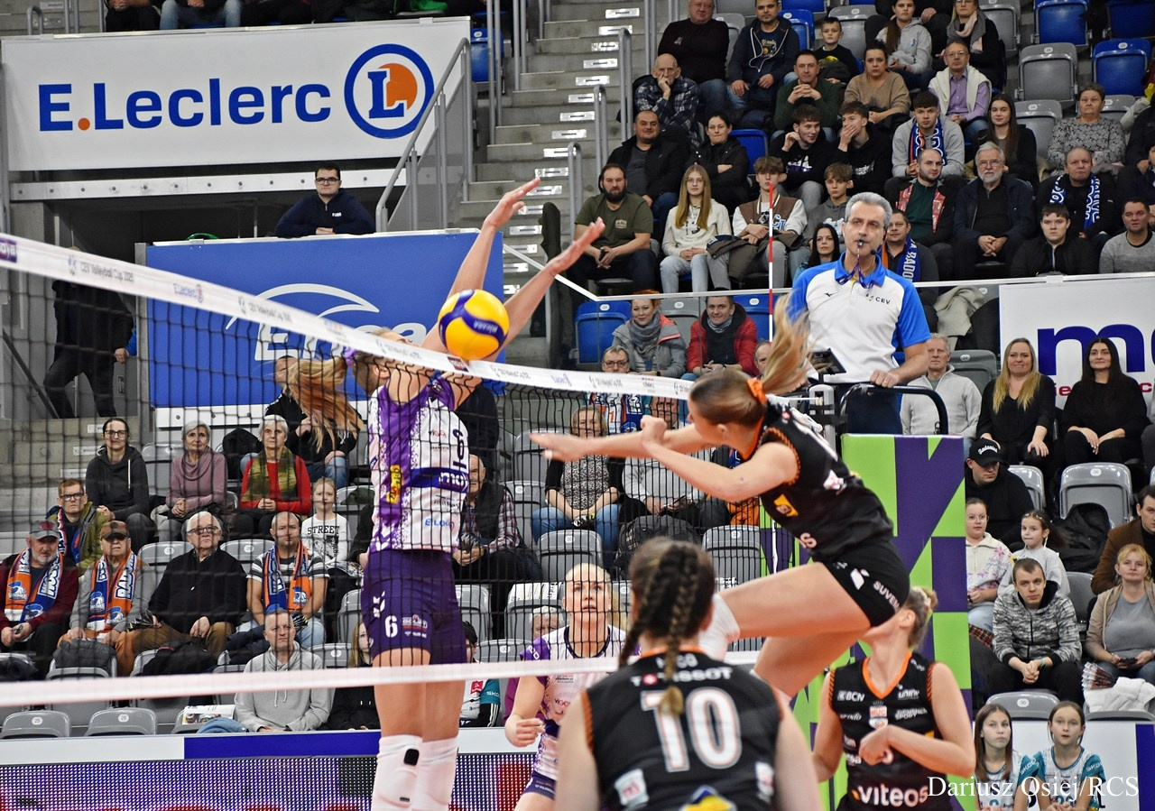 Galeria: MOYA Radomka Radom-Viteos Neuchatel UC, zdjęcie 3 z 15