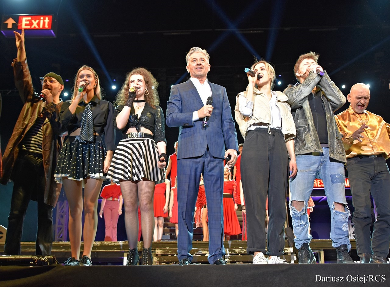 Galeria: Musical "Metro 30 lat", zdjęcie 21 z 22