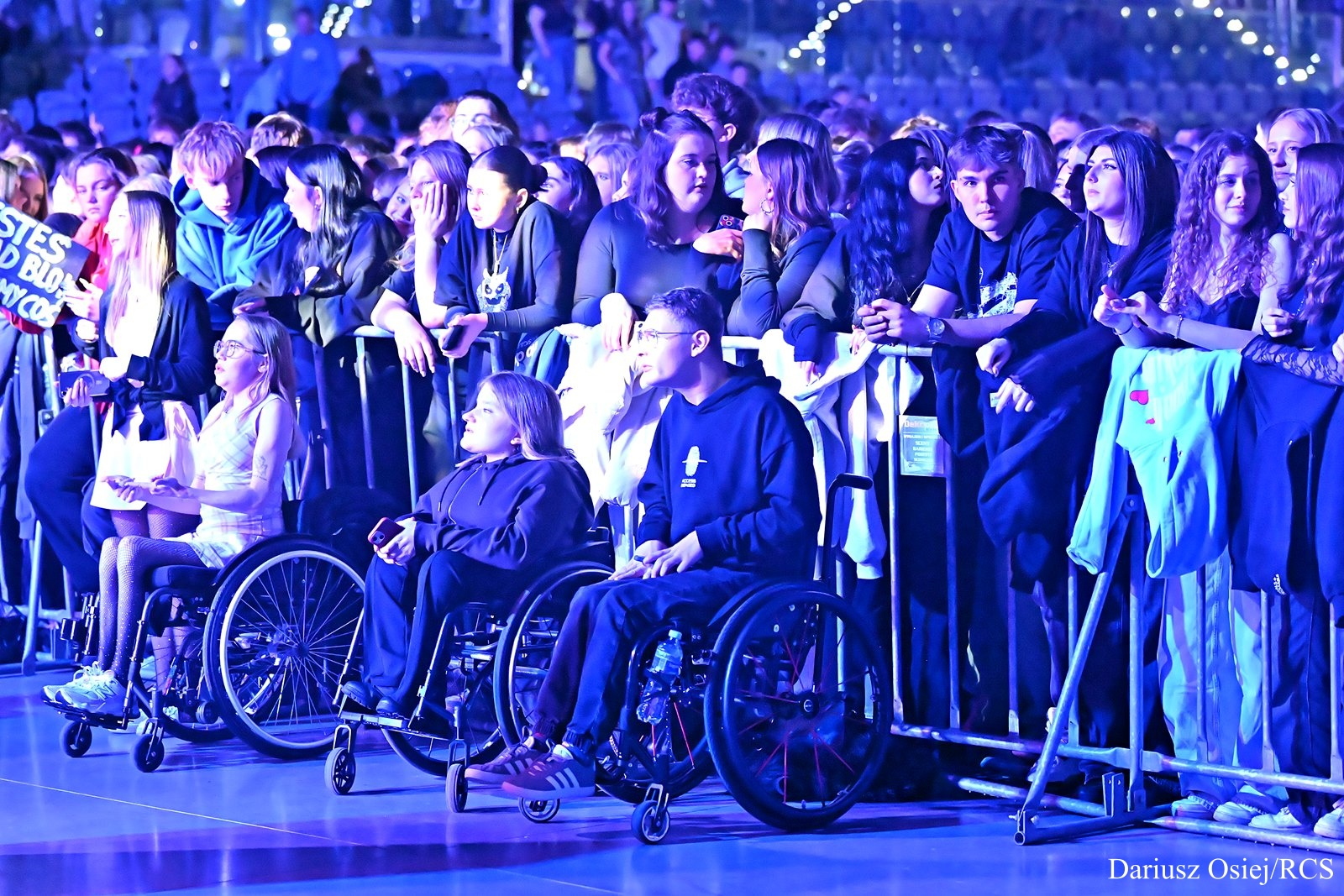 Galeria: Mikołajkowy Rap Festival, zdjęcie 1 z 27