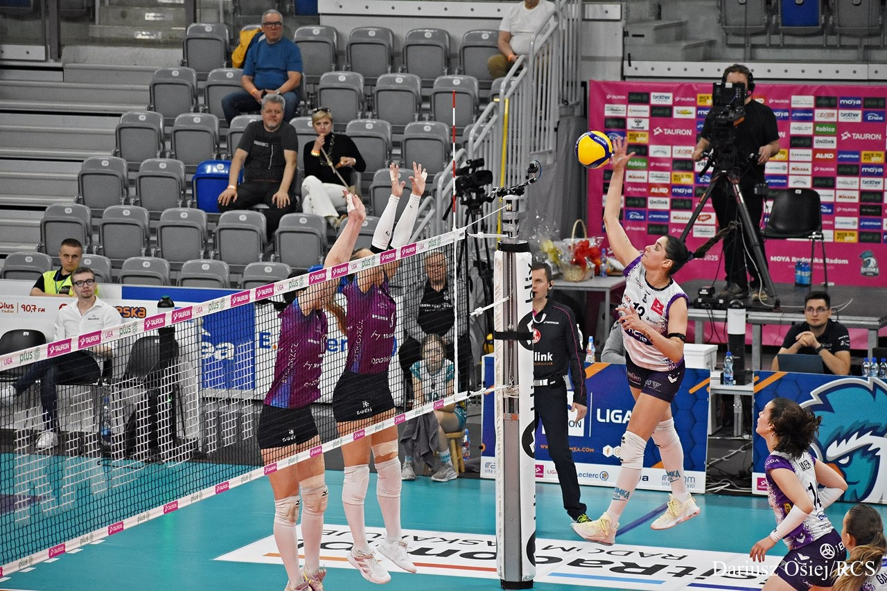 Galeria: MOYA Radomka Radom-Metalkas Pałac Bydgoszcz, zdjęcie 15 z 16