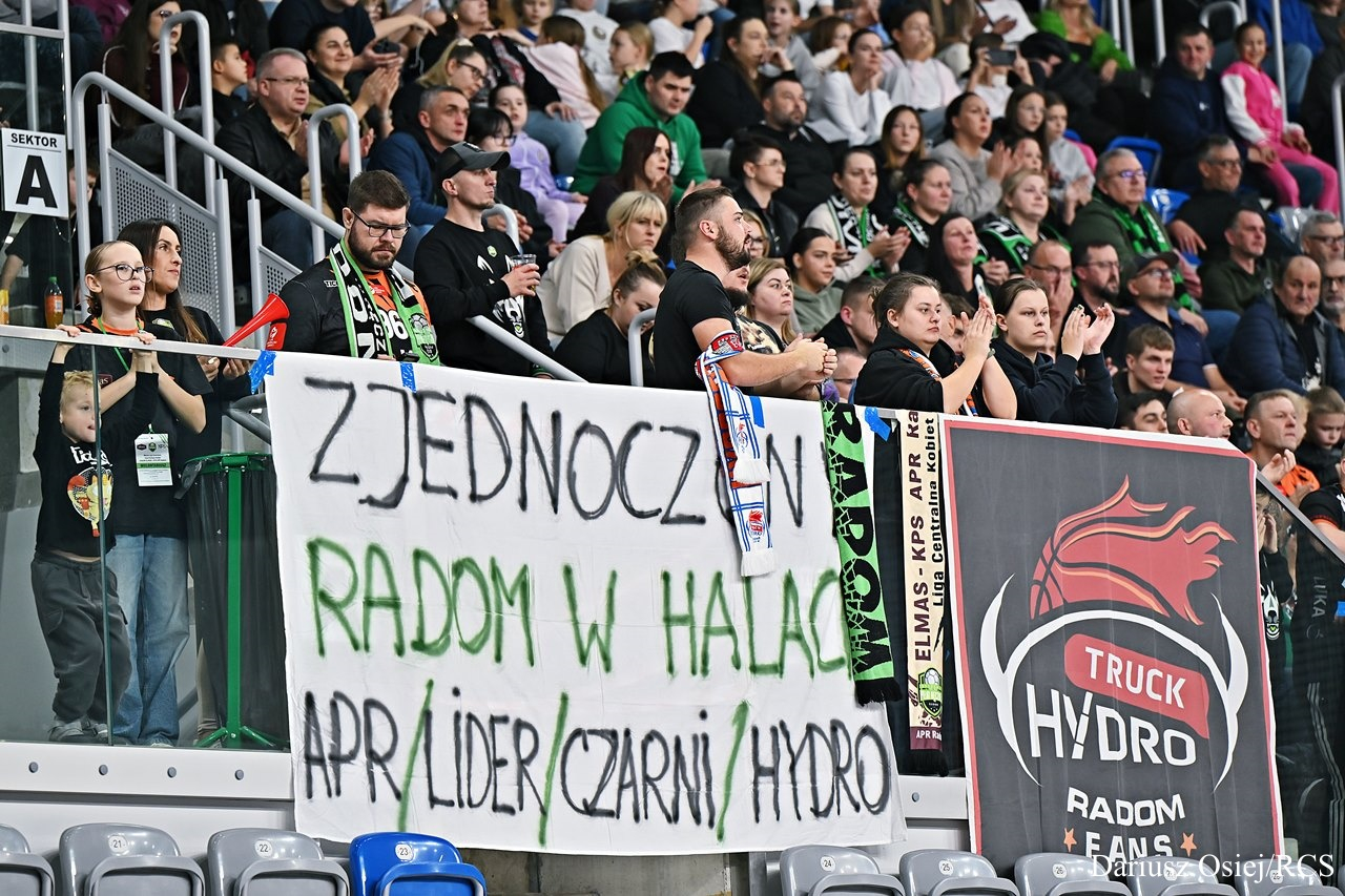 Galeria: ELMAS-KPS APR Radom-Pogoń Szczecin, zdjęcie 2 z 18