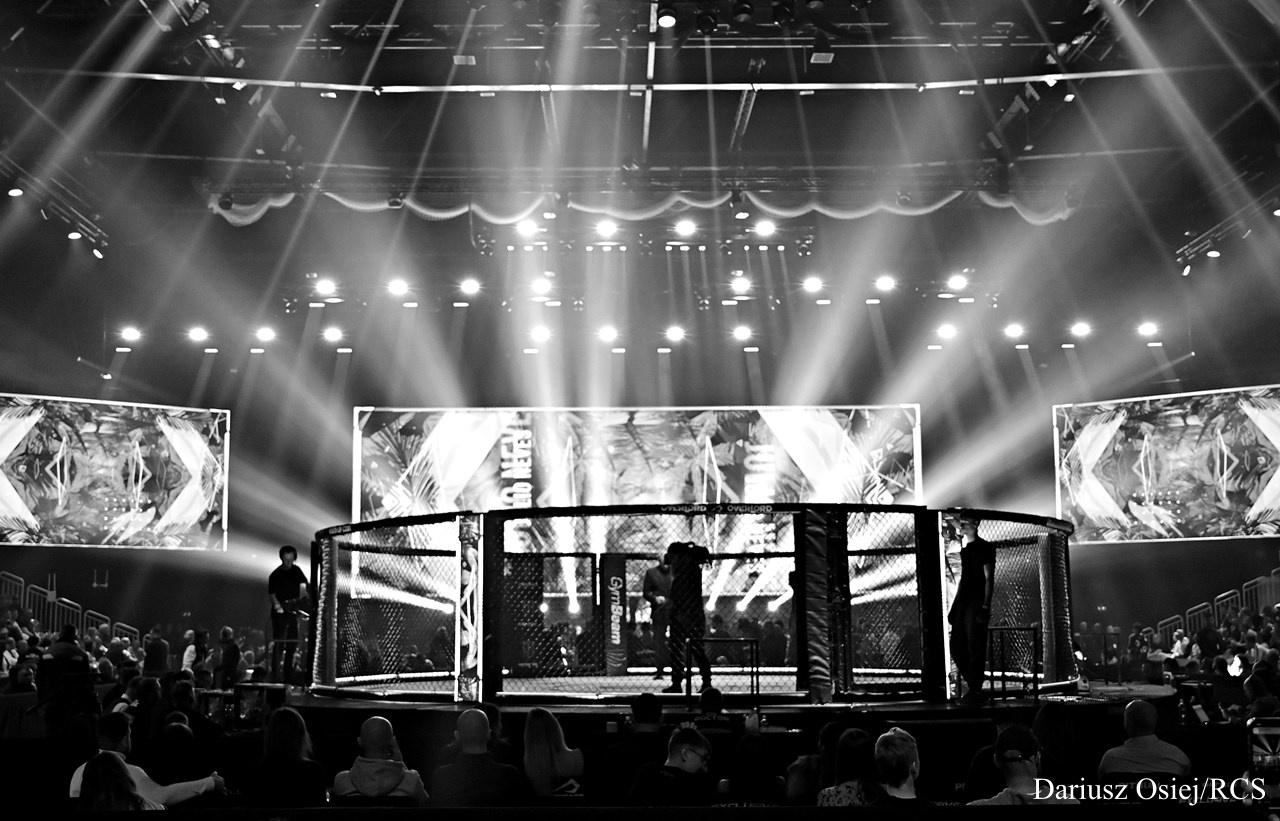 Galeria: Gala XTB KSW 102, zdjęcie 2 z 13