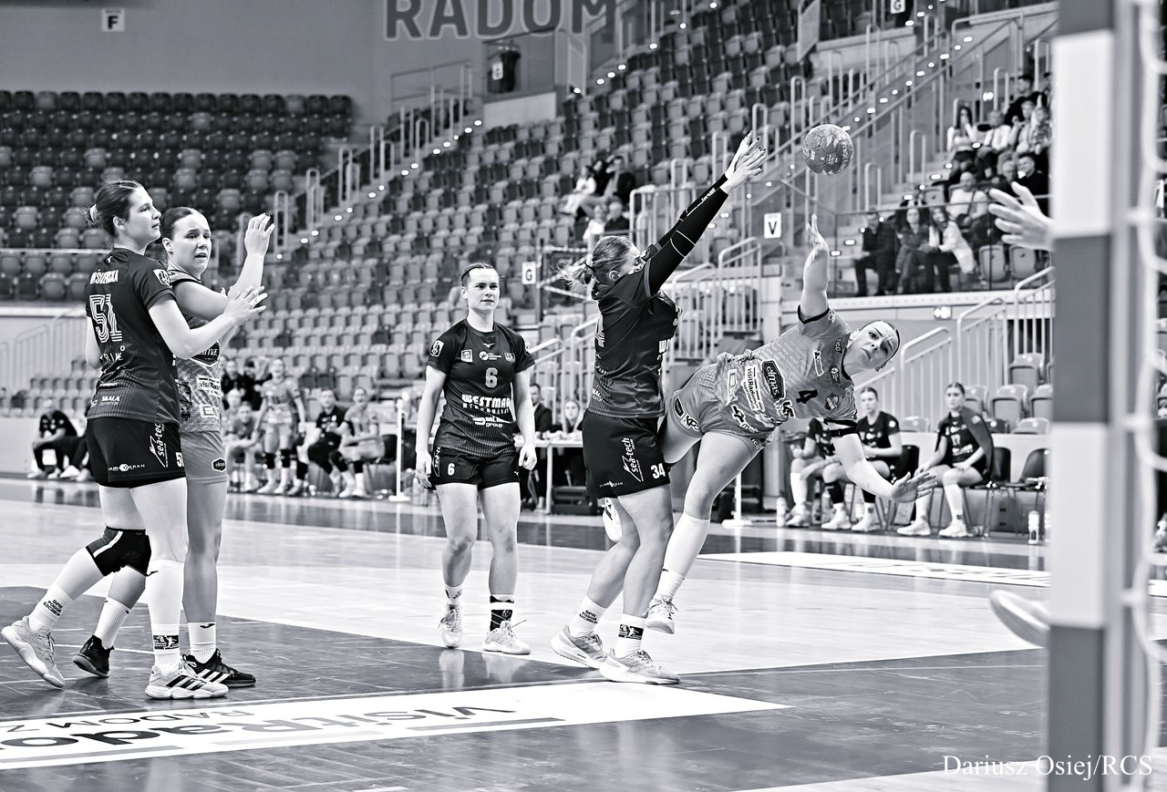 Galeria: ELMAS-KPS APR Radom-Pogoń Szczecin, zdjęcie 16 z 18