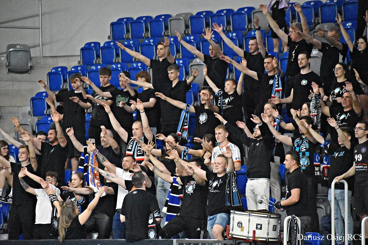 Galeria: Pierrot Czarni Radom-KKS Mickiewicz Kluczbork, zdjęcie 4 z 12