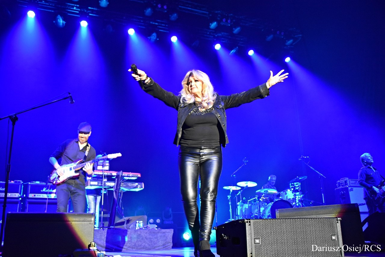 Galeria: Bonnie Tyler - 40 Years "Total Eclipse of the Heart", zdjęcie 1 z 18
