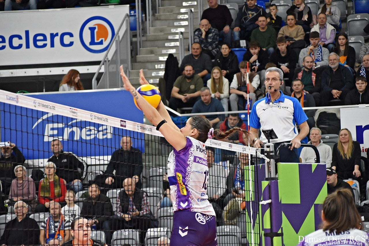 Galeria: MOYA Radomka Radom-Viteos Neuchatel UC, zdjęcie 12 z 15
