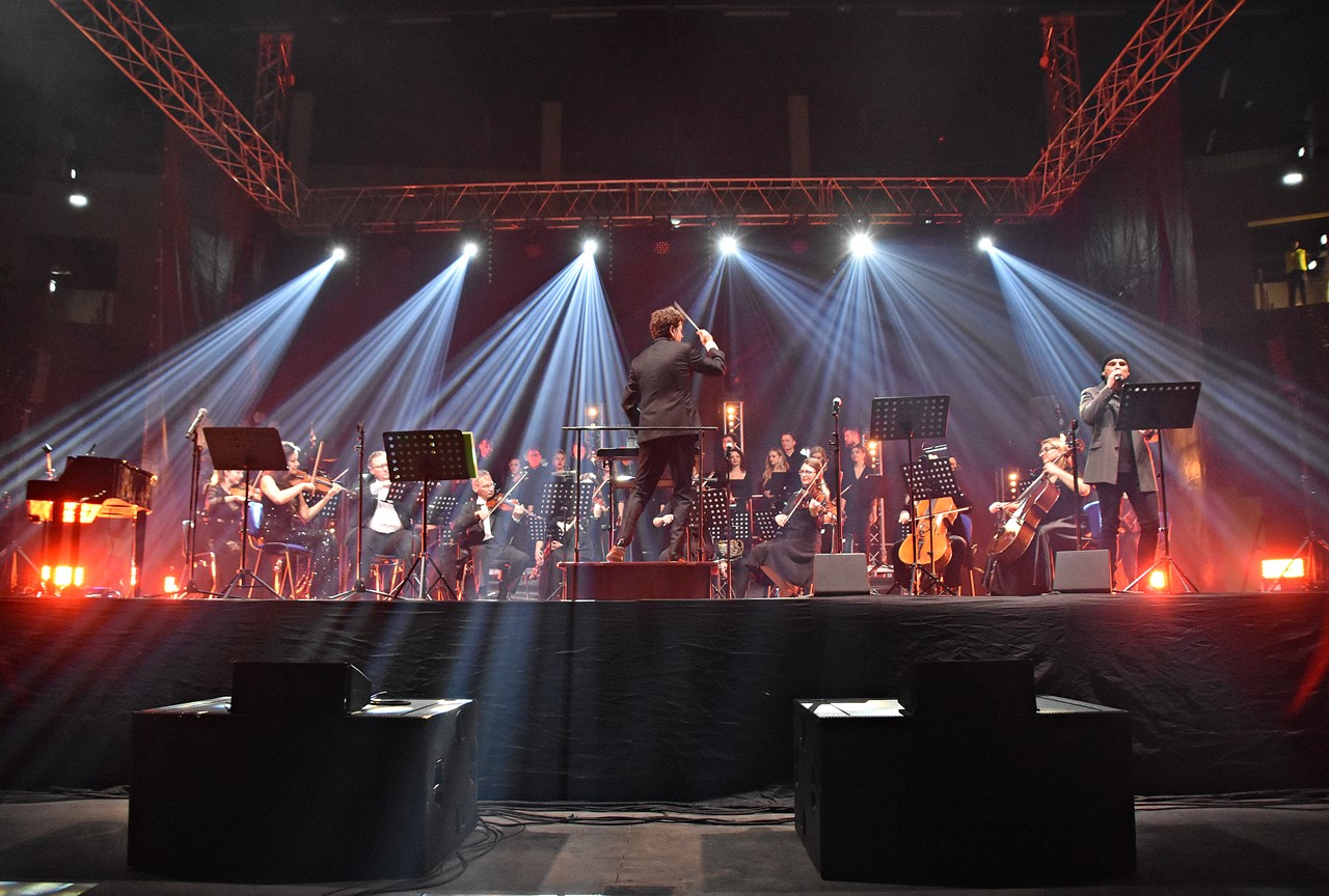 Galeria: Piotr Rubik - koncert pt. "Niech mówią, że to nie jest miłość", zdjęcie 8 z 9